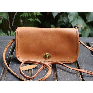 Coach Vintage NYC - Dinky Bag 9375 - made in NYC “The Factory” in 1970s +Hangtag